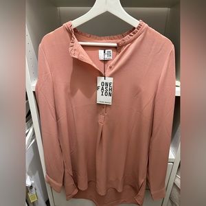 Vero Moda - Long sleeve button up blouse - Medium - peachy/pink